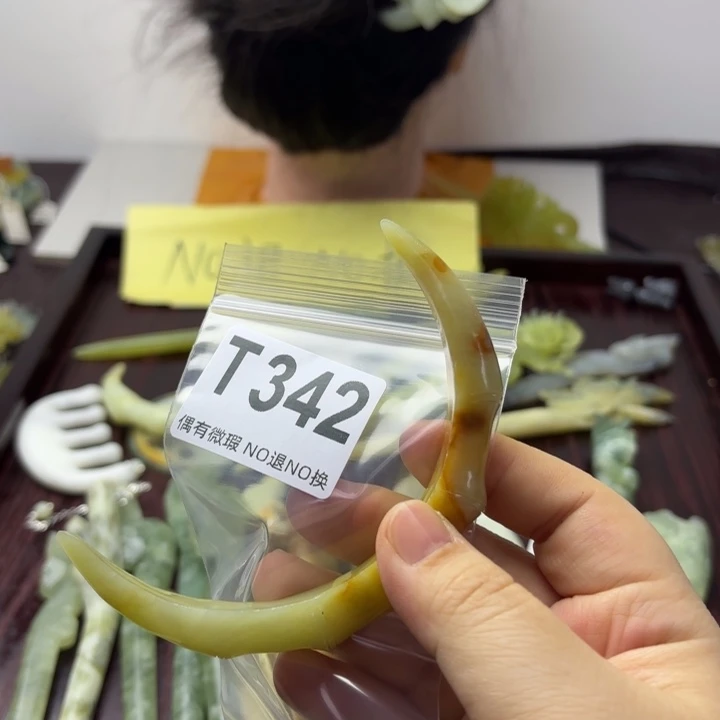 蛇纹石玉发饰合金乱***戏