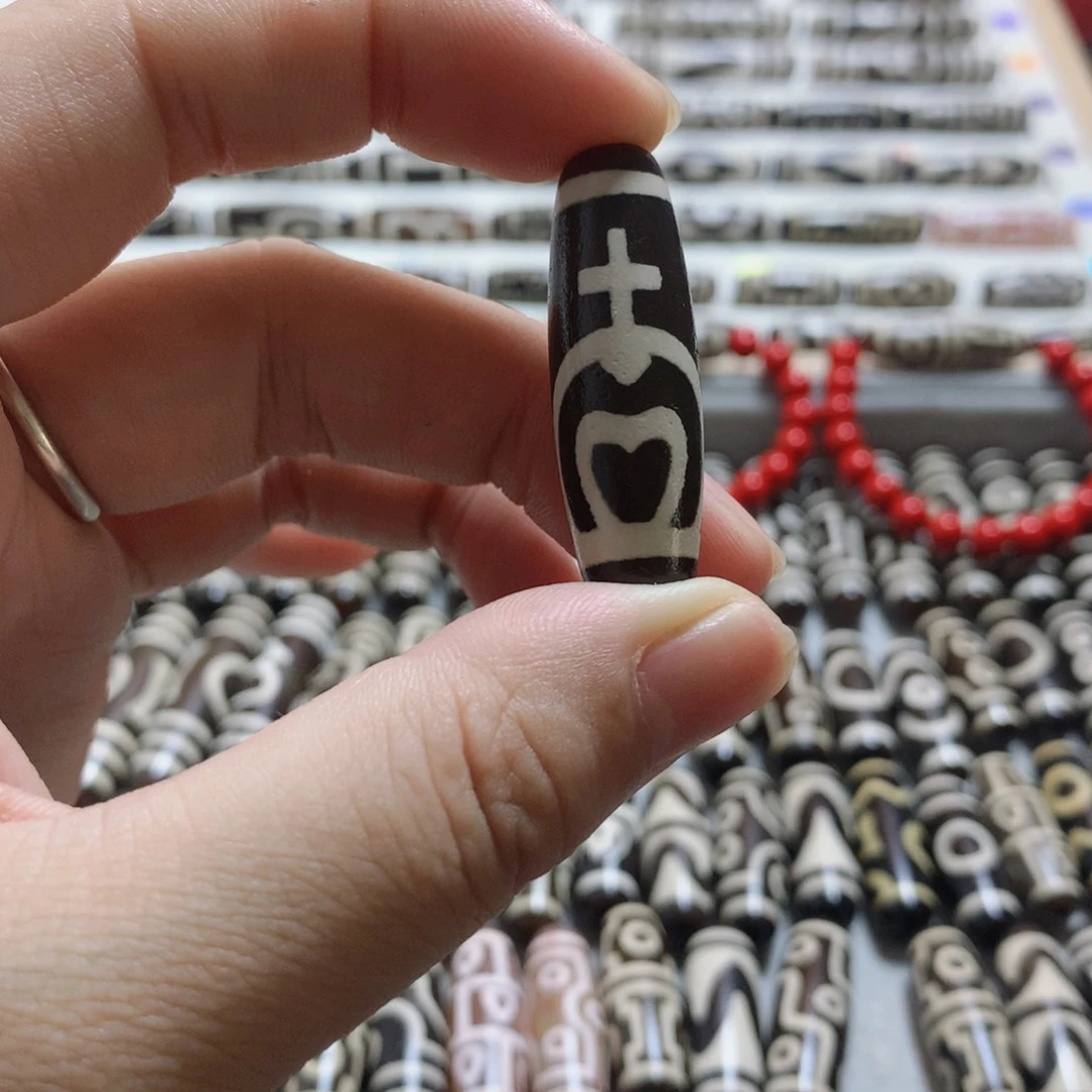 未镶嵌颈饰玛瑙/玉髓