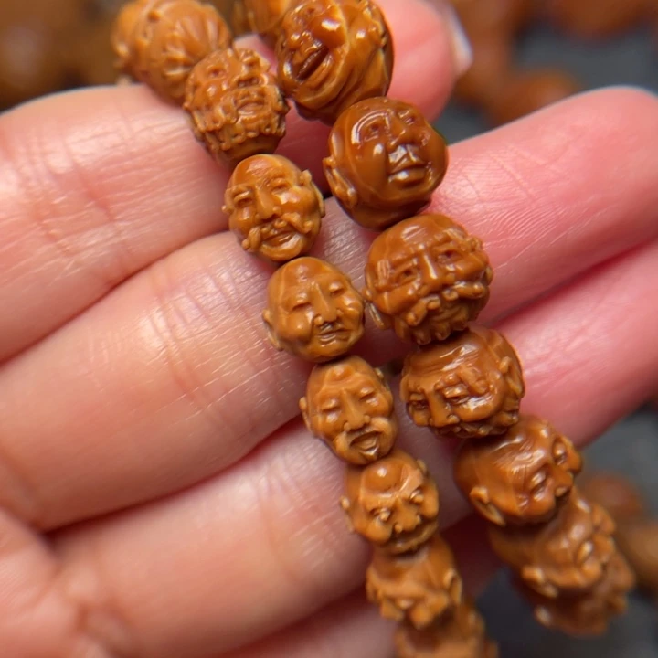 橄榄核吊坠王**来橄榄核