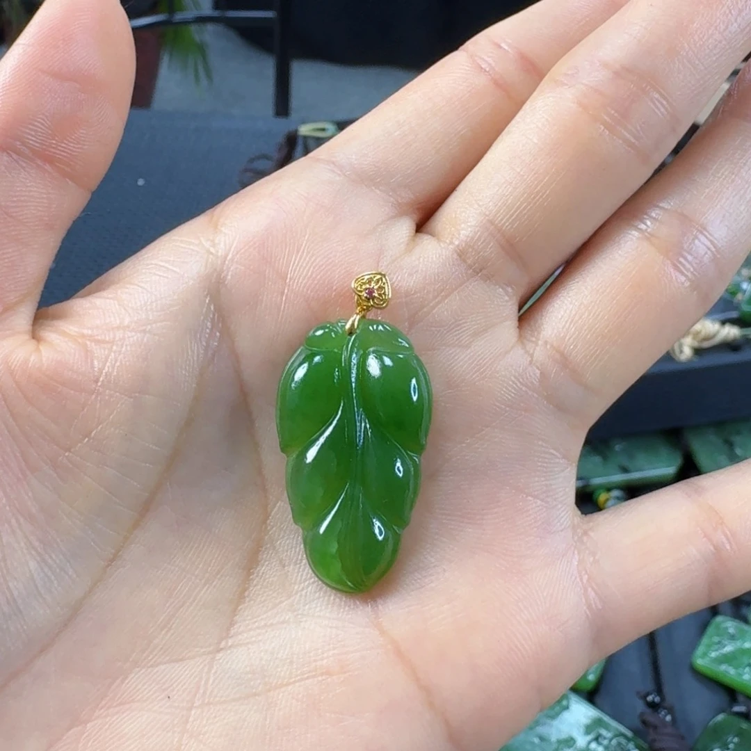 颈饰银S925镶嵌和田玉（碧玉）