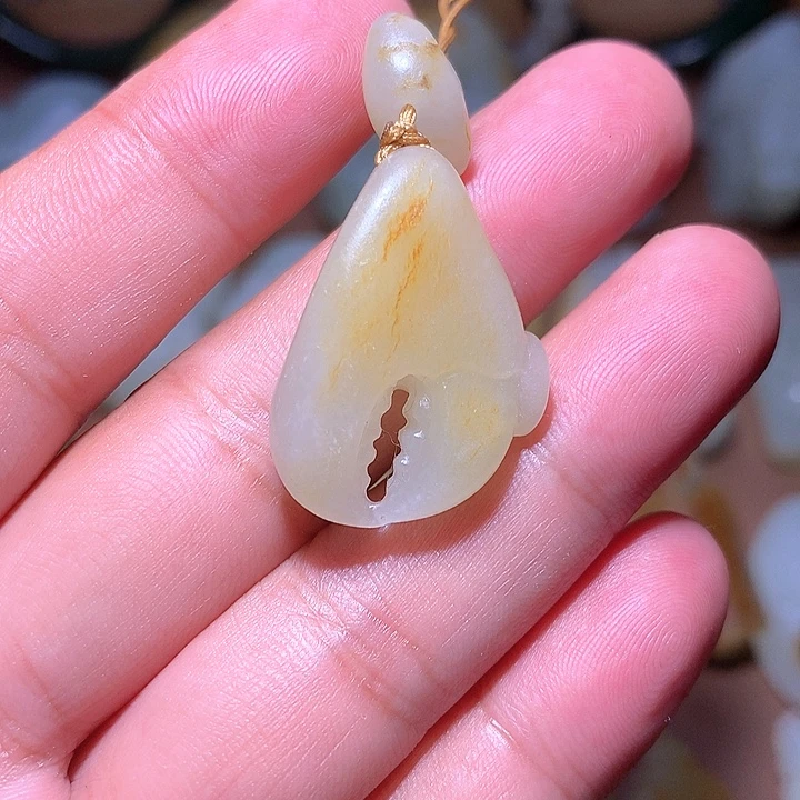 一***寻和田玉（糖玉）未镶嵌颈饰