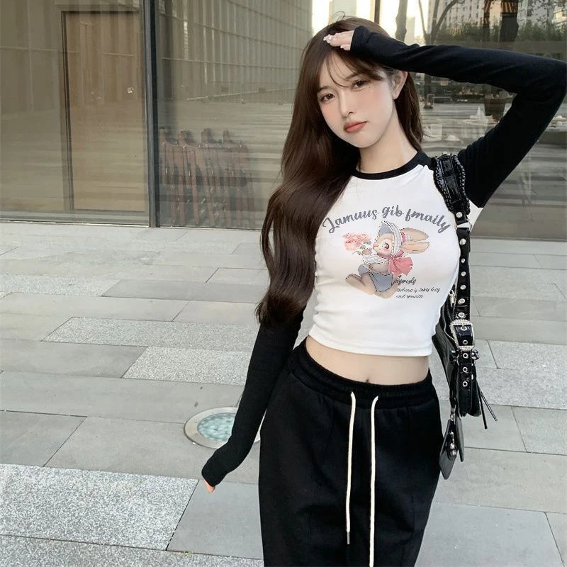 新款ins修身时尚长袖拼接显瘦T恤女秋季百搭圆领简约兔子印花上衣