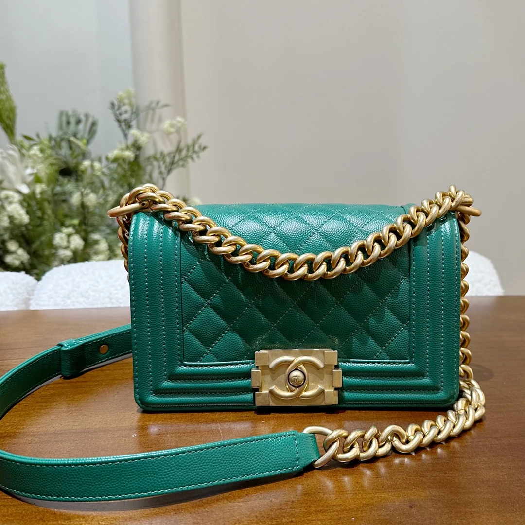 99新 Chanel/香奈儿 小号绿金leboy 牛皮 US581628