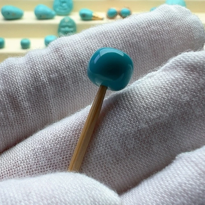 绿松石珠宝奇石未镶嵌8.6