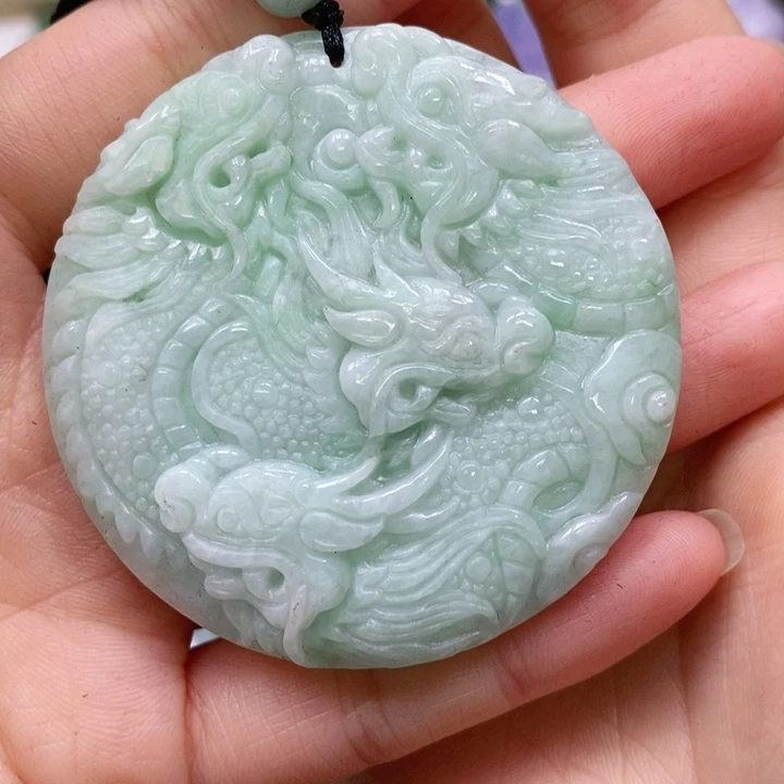 翡翠颈饰未镶嵌吊坠