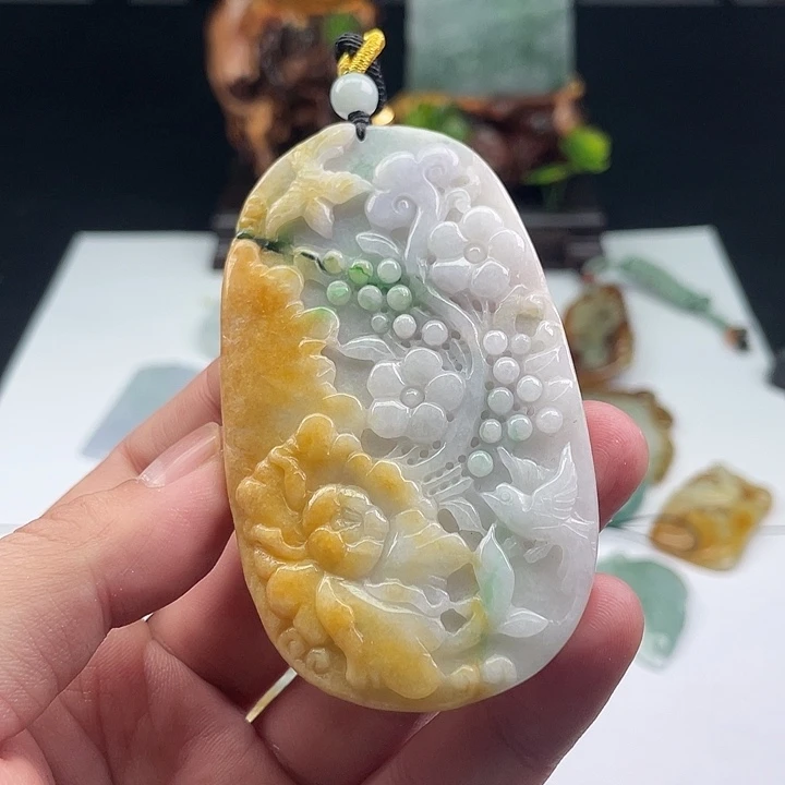 翡翠未镶嵌颈饰吊坠