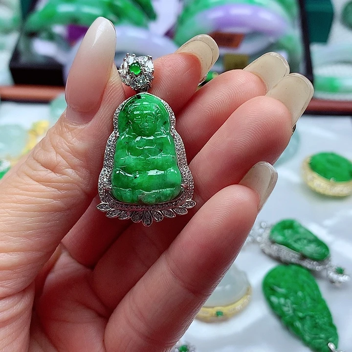 翡翠未镶嵌颈饰翡翠