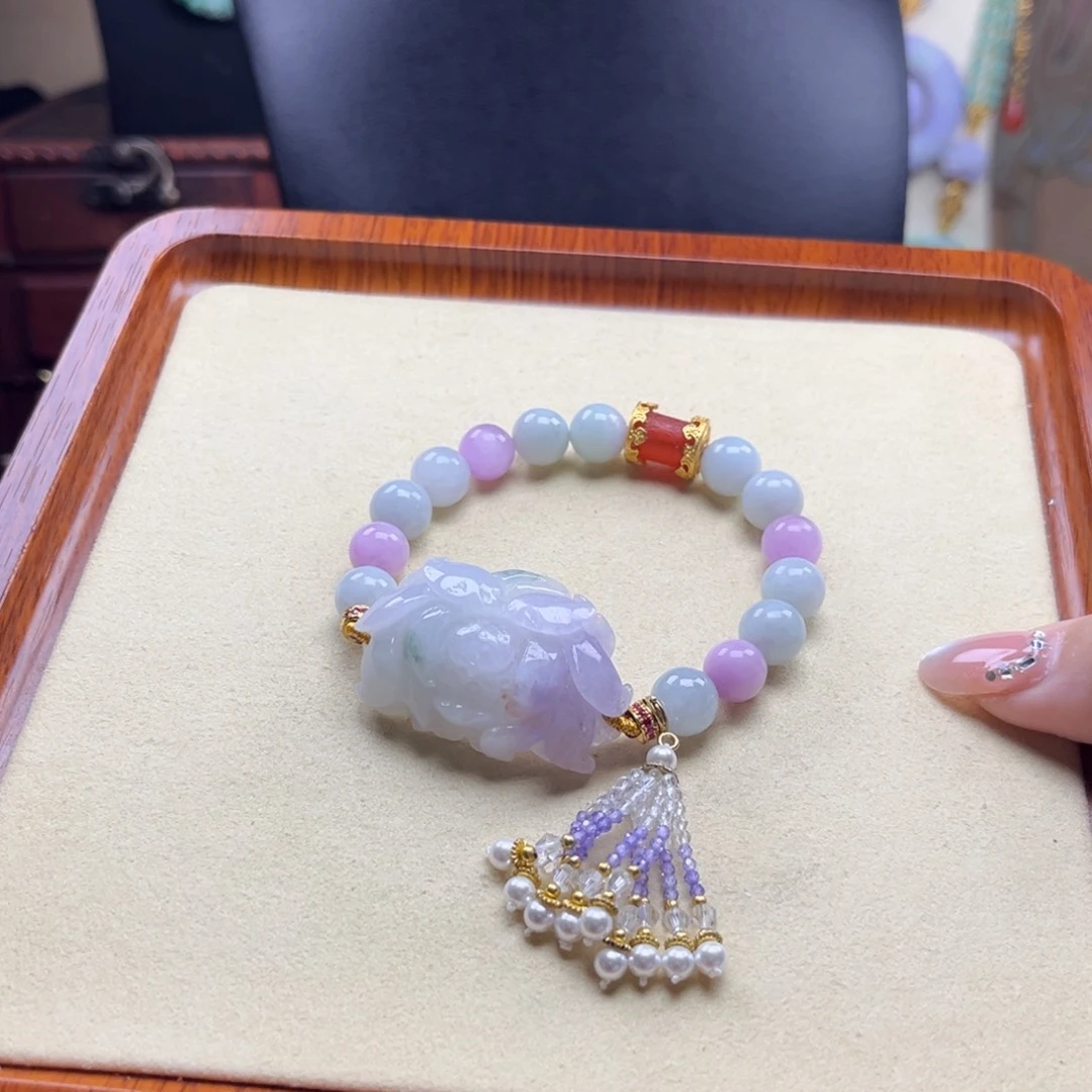 颈饰未镶嵌翡翠莲花