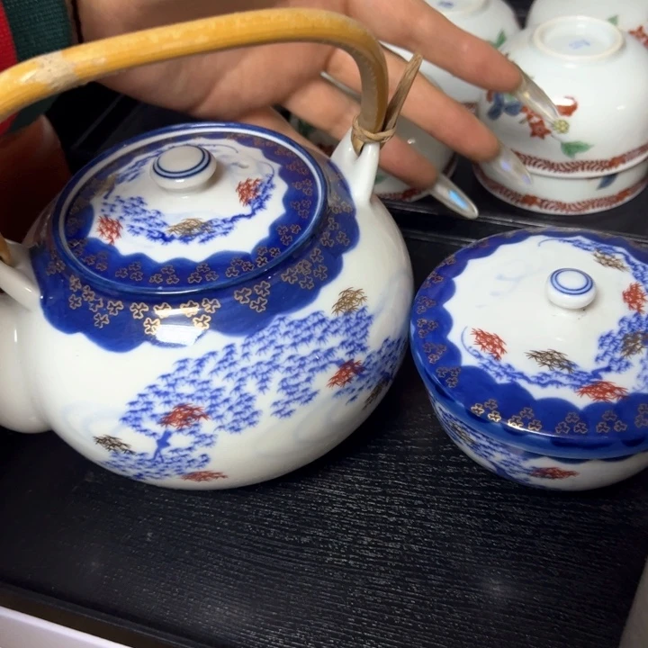 盖碗瓷器直播放漏中