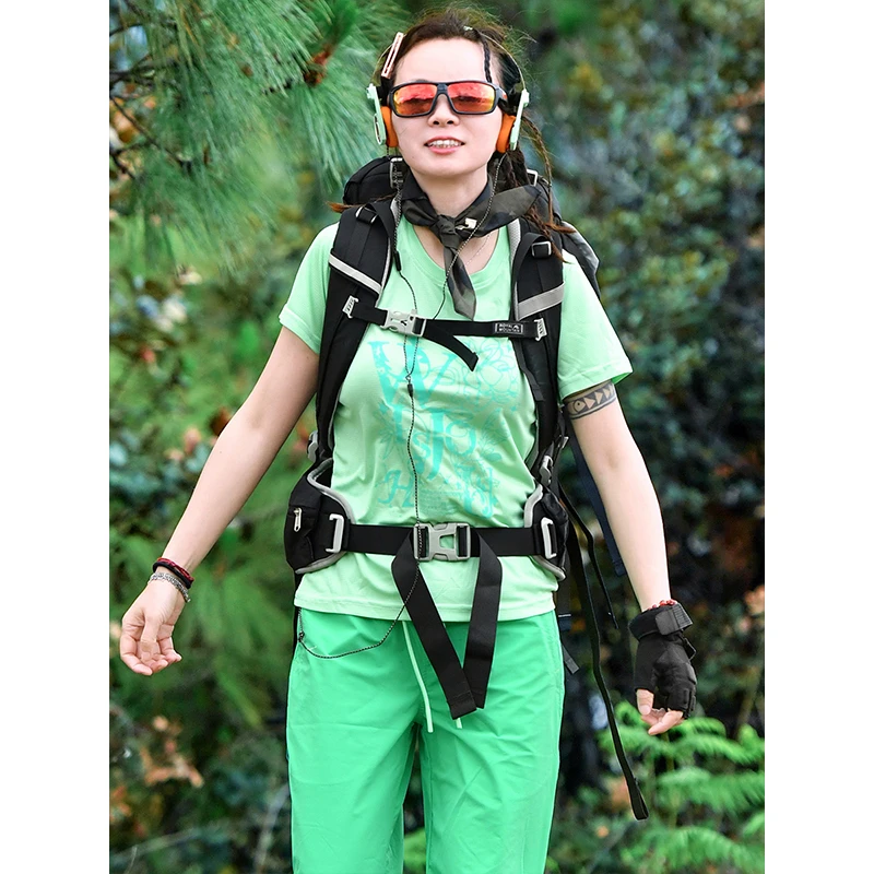 北京森林户外原创多巴胺圆领印花轻薄透气休闲徒步短袖速干T恤女