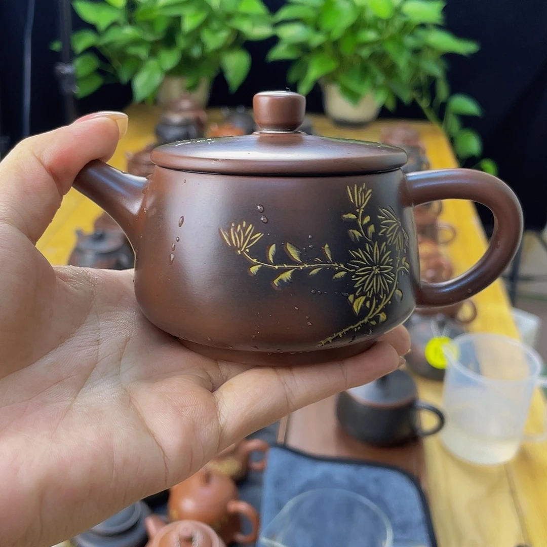 闹***夏泥塑微瑕疵汉瓦壶无礼盒