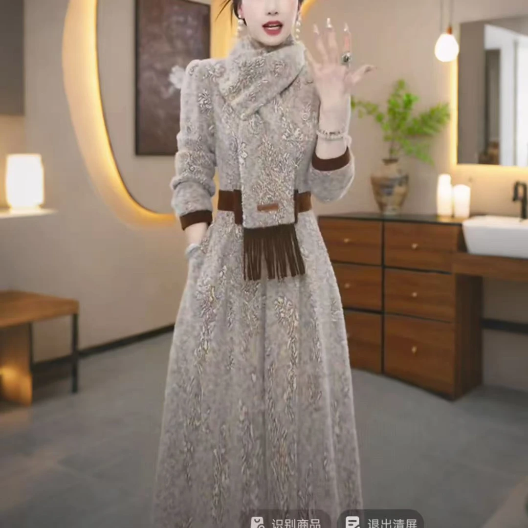 搭配围巾长袖修身连衣裙女2025冬季新款加厚时尚洋气妈妈装a字裙