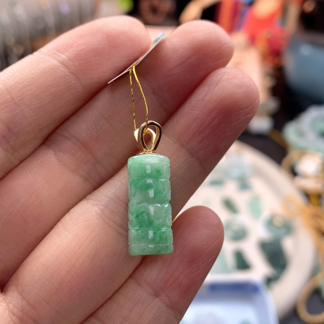 颈饰银S925镶嵌翡翠