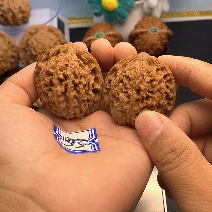 文玩核桃把件40满天星