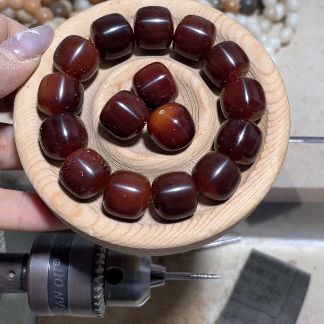 无***%吊坠菩提根/象牙果卡15棕红老型桶珠（16颗）