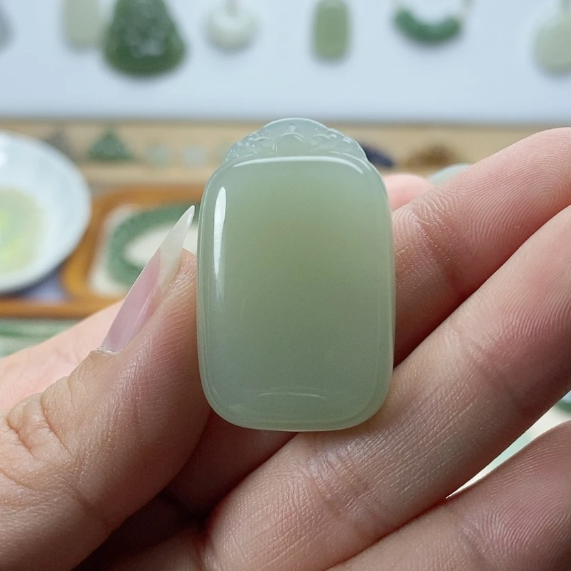 【闪购商品】颈饰未镶嵌和田玉