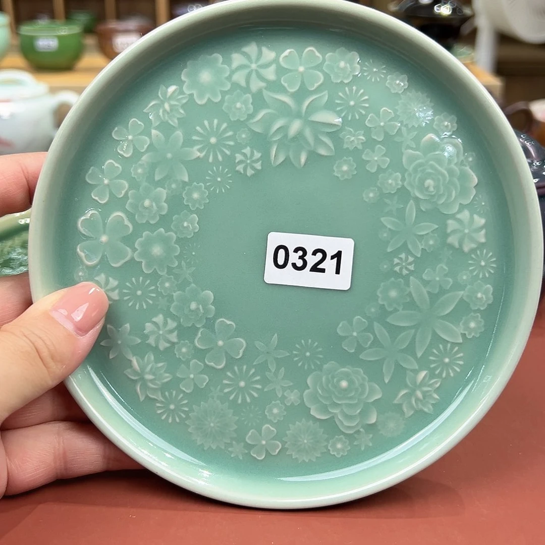 龙泉敬悦青瓷品茗杯微瑕