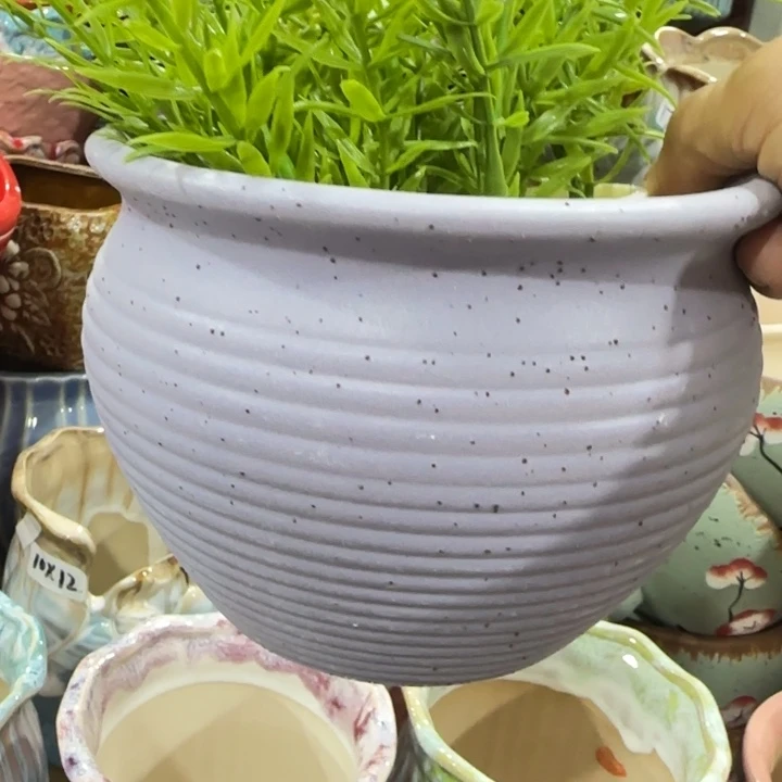 凑9块包邮，有孔，不清楚问客服