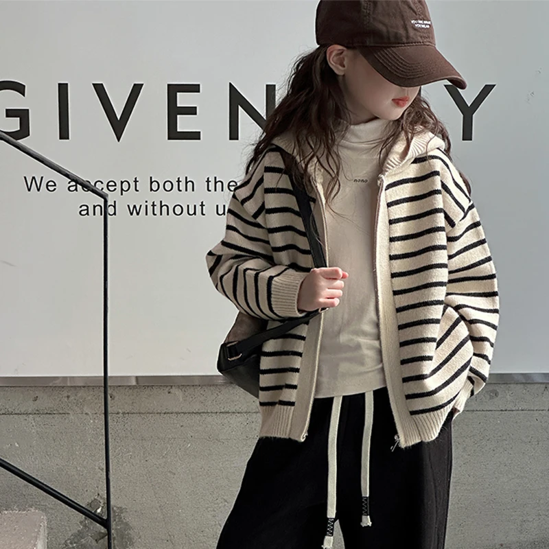 女童毛衣外套2025新款儿童春秋洋气拉链毛线衣中大童连帽针织开衫