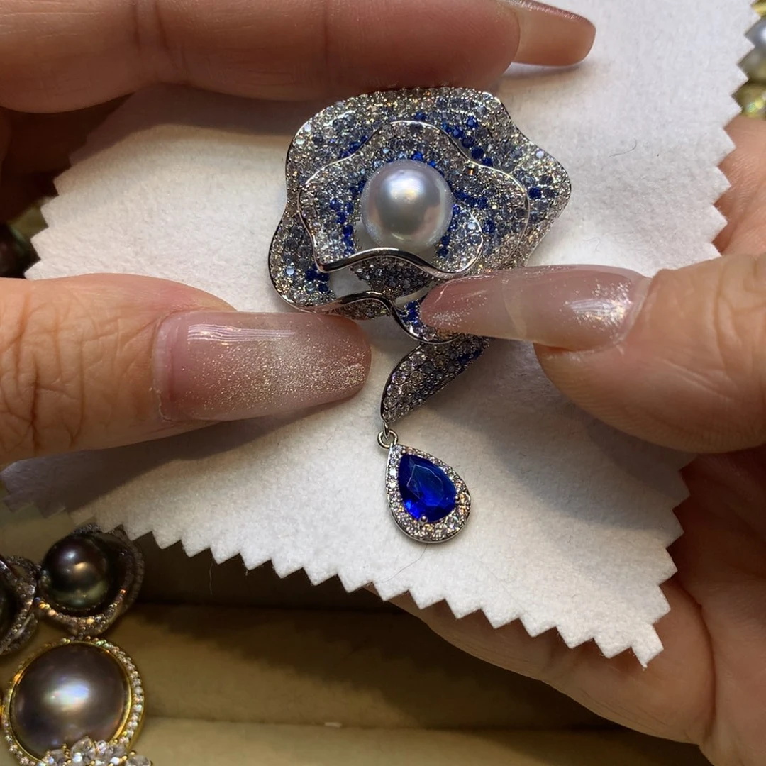 未镶嵌胸饰海水珍珠