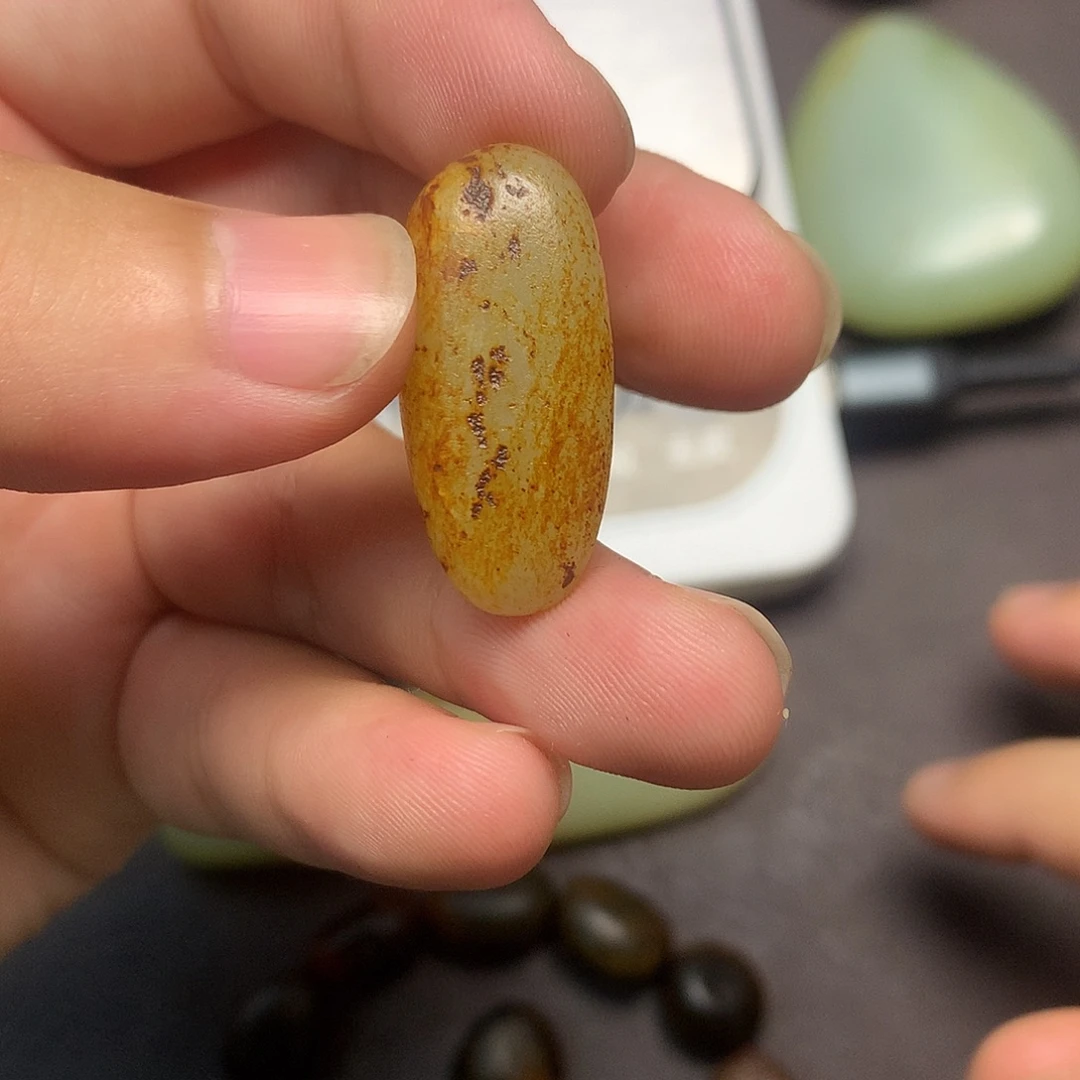 和田玉（糖玉）未镶嵌挂件