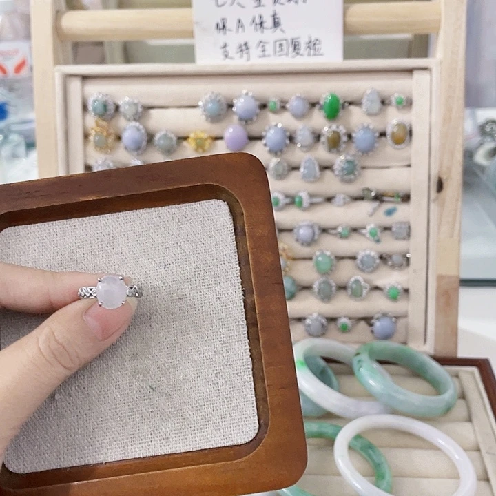 翡翠未镶嵌颈饰天然翡翠Ａ货