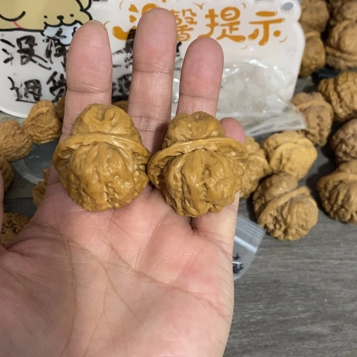亿***点文玩核桃把件哈哈哈
