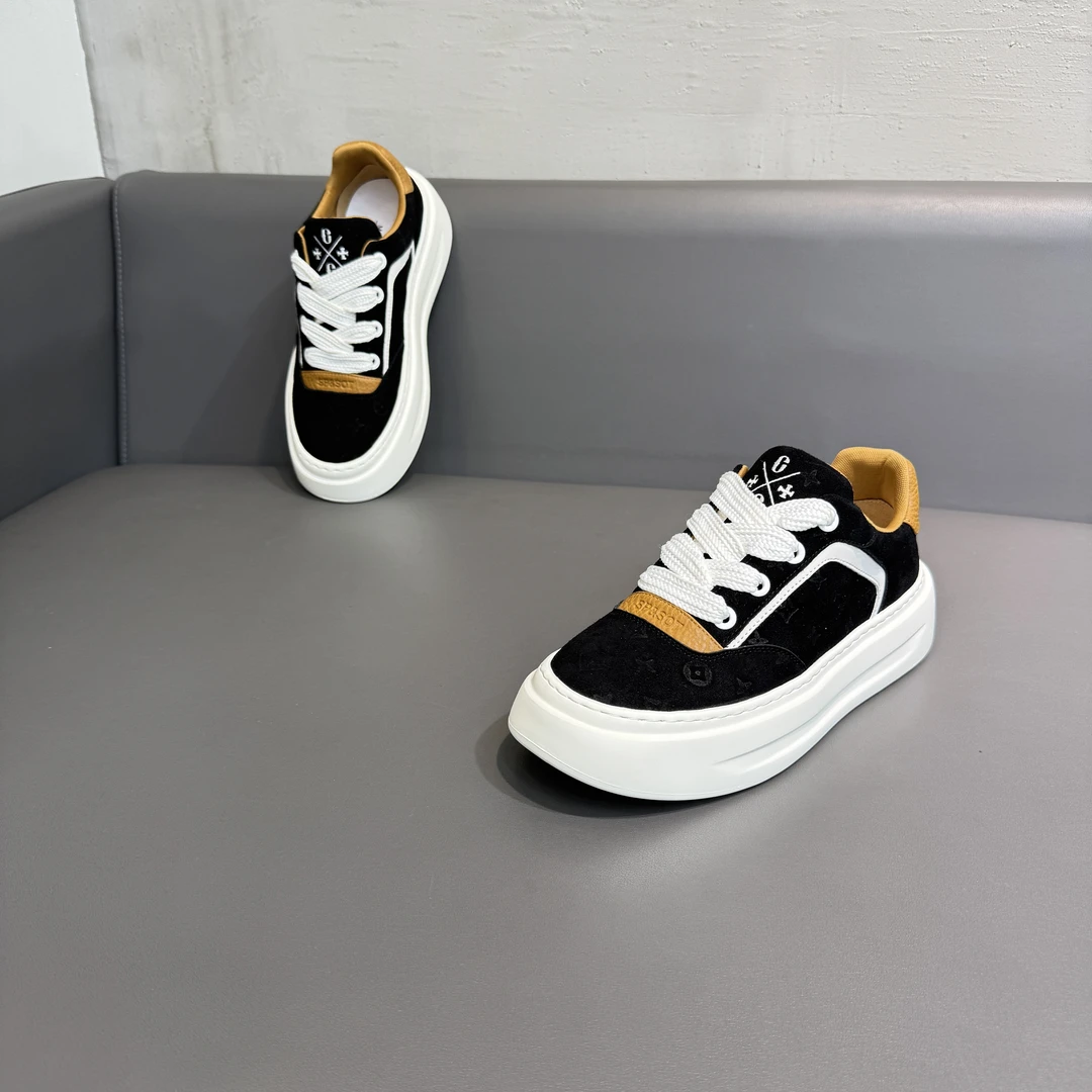 欧洲站爆款休闲板鞋厚底潮鞋秋季透气休闲板鞋休闲风男士潮流潮鞋