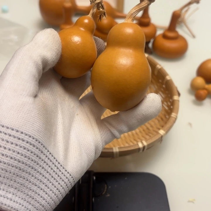 哎***噢天然手捻老皮葫芦