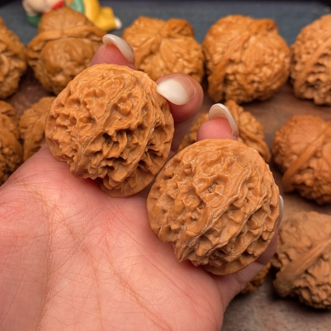 文玩核桃把件全品，红皮苹果37老款无药