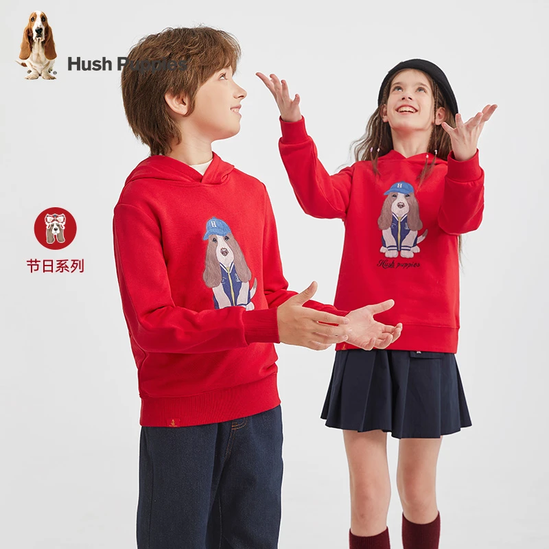 暇步士童装新款气质大平面新年舒适柔软亲肤圆领卫衣