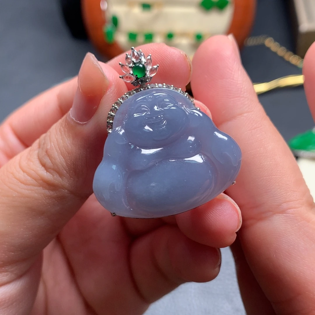 翡翠18K金镶嵌颈饰翡翠