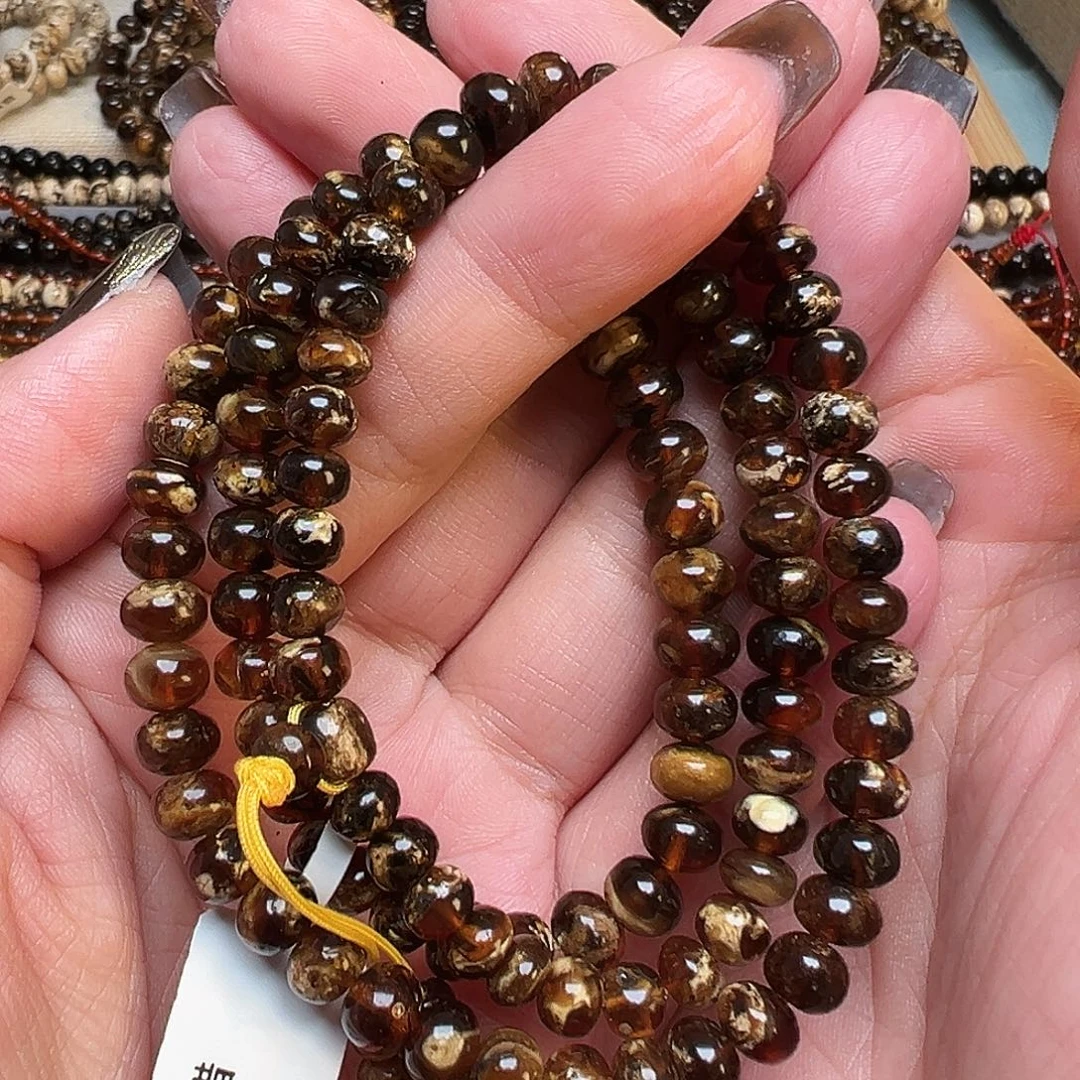 琥珀未镶嵌裸石抚顺琥珀20525六