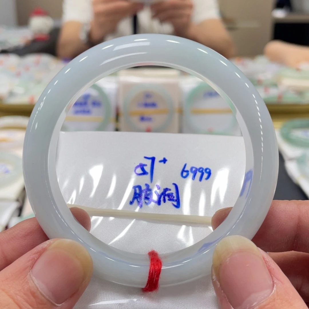 未镶嵌手镯翡翠翡翠手镯