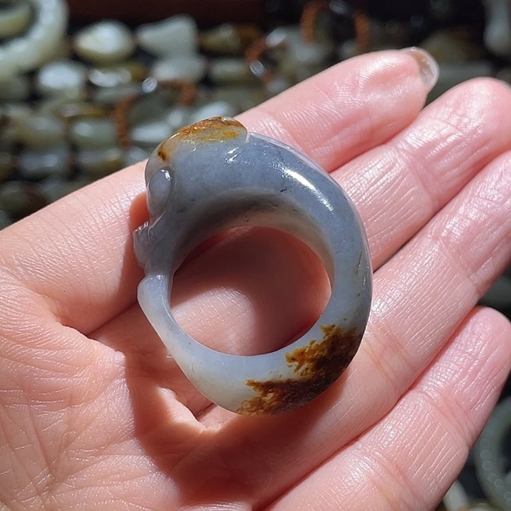 未镶嵌戒指和田玉