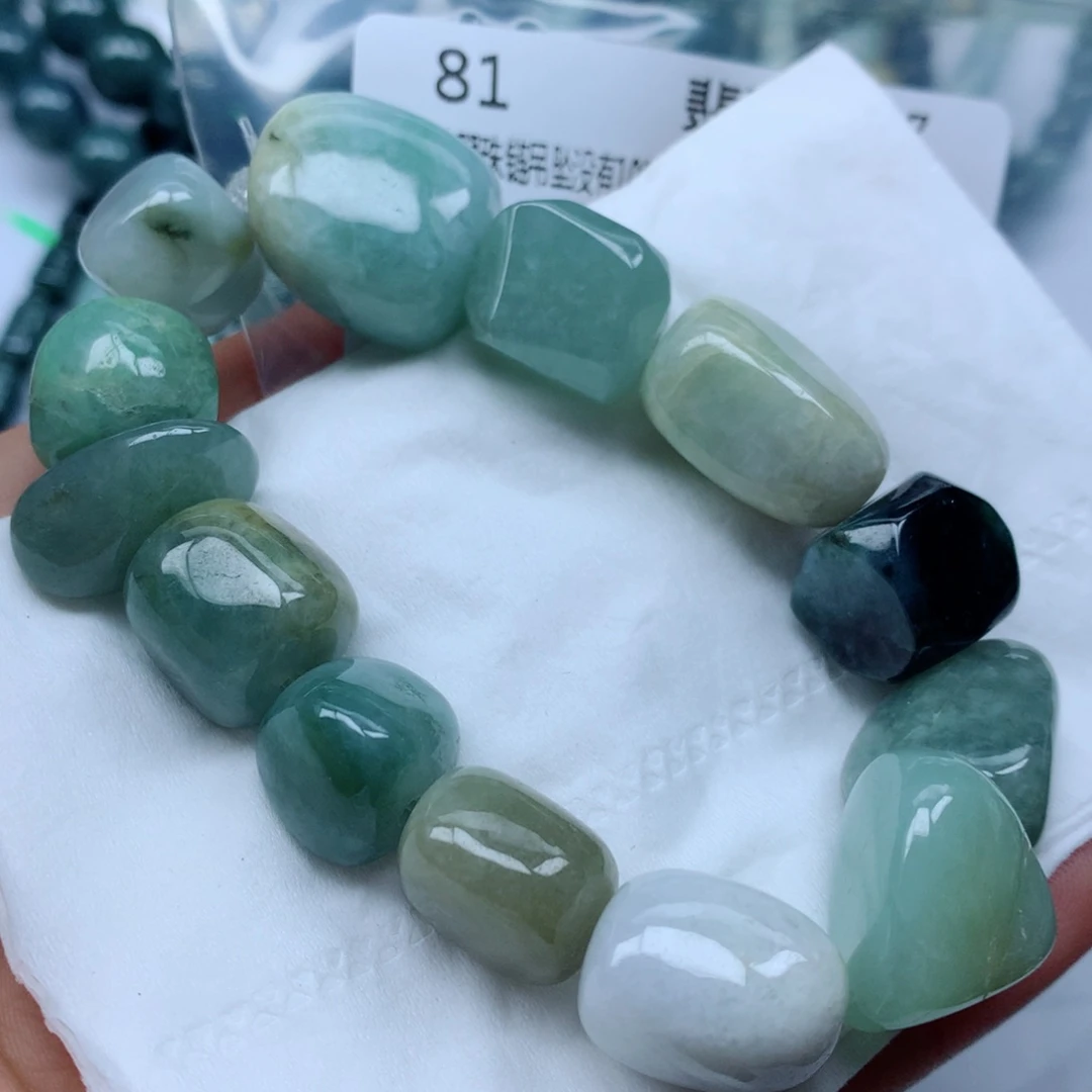 翡翠项链未镶嵌翡翠