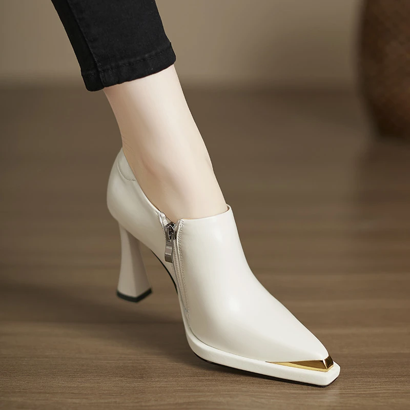 9.5cm法式高跟鞋米白色深口单鞋金属铁头小皮鞋侧拉链真皮女鞋子