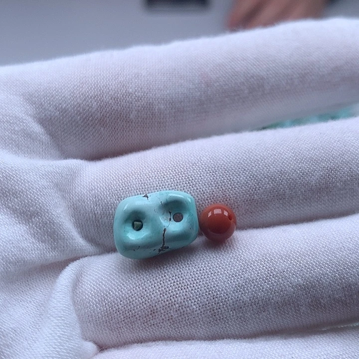 南红玛瑙未镶嵌珠宝奇石