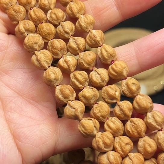 吊坠柏香籽/百香籽龙脊莲花