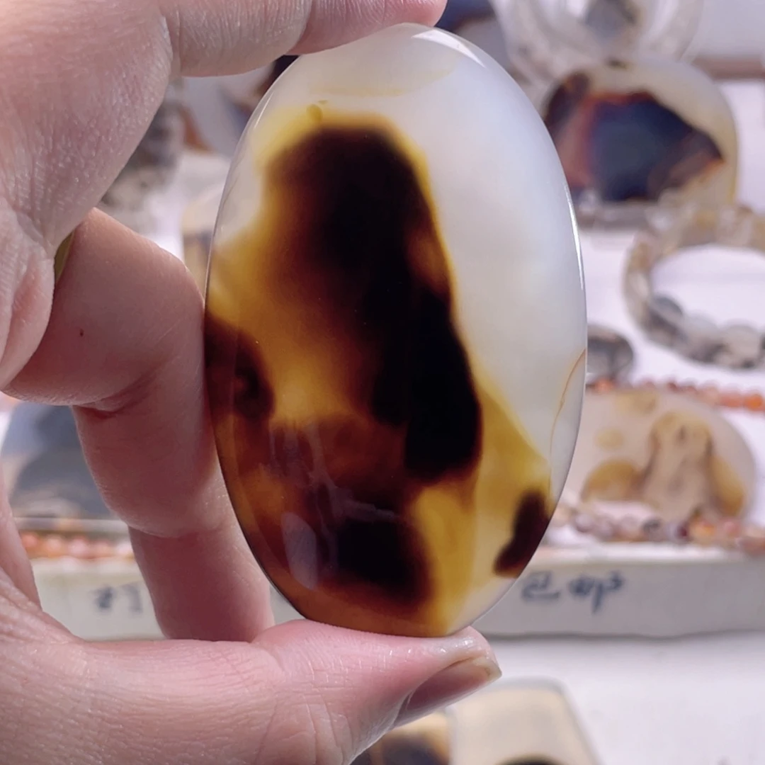 玛瑙/玉髓未镶嵌珠宝奇石