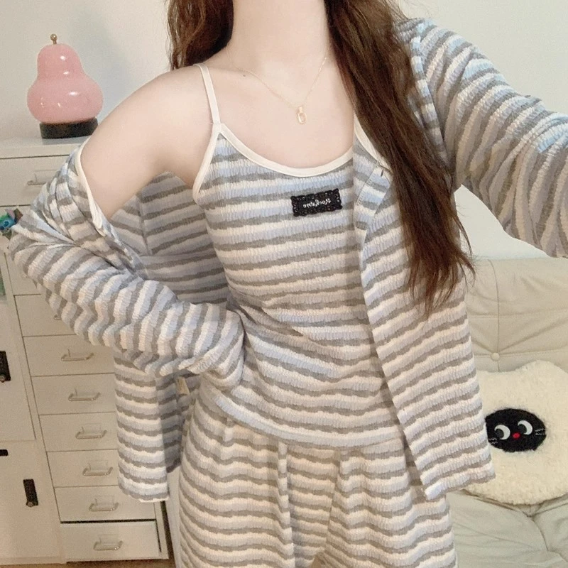 带胸垫条纹睡衣女2025新款春秋季简约高级感性感吊带三件套家居服