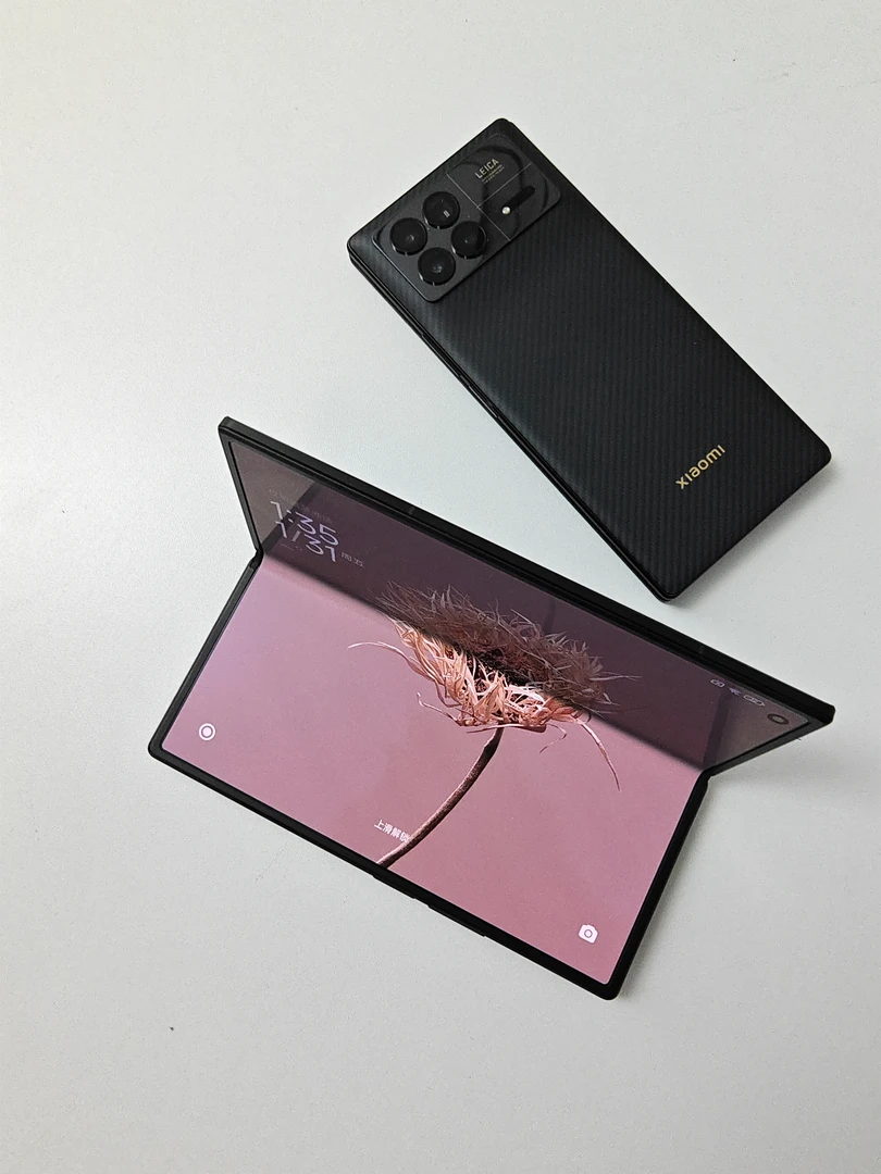 9新 Xiaomi/小米 3代折叠黑色12+256G成色完好原装品质移动办公