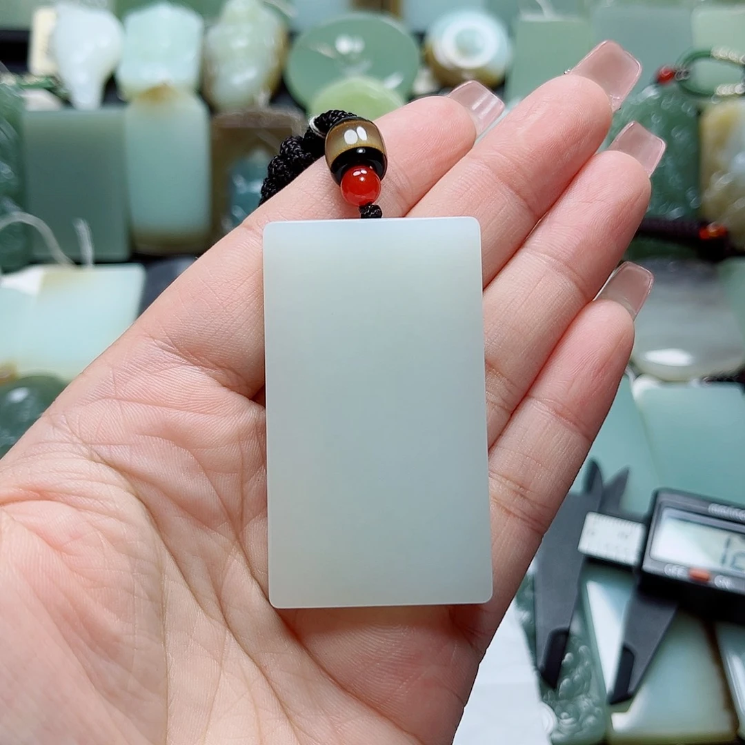 润***申和田玉未镶嵌颈饰