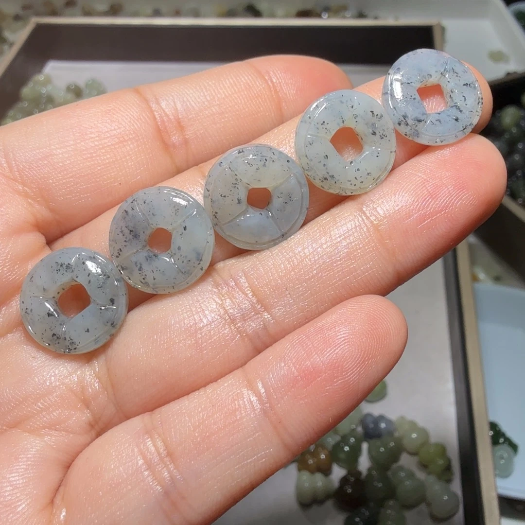 和田玉未镶嵌珠宝奇石