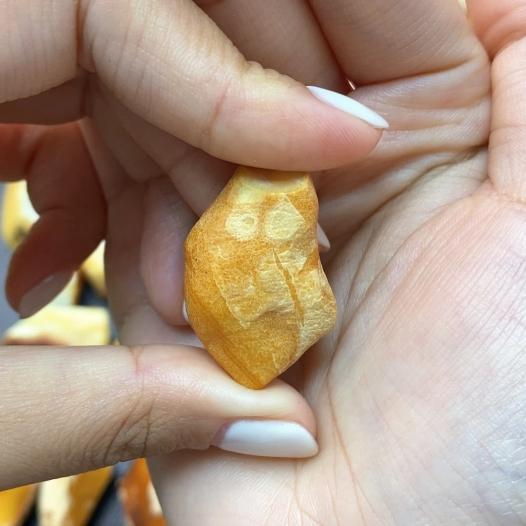 定制琥珀未镶嵌蜜蜡