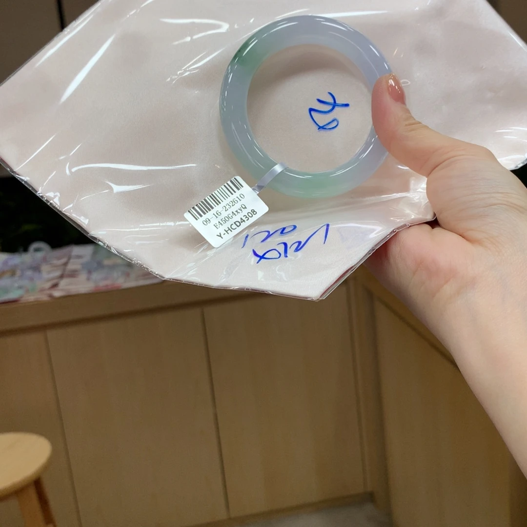 未镶嵌手镯翡翠绿****饭不退不换