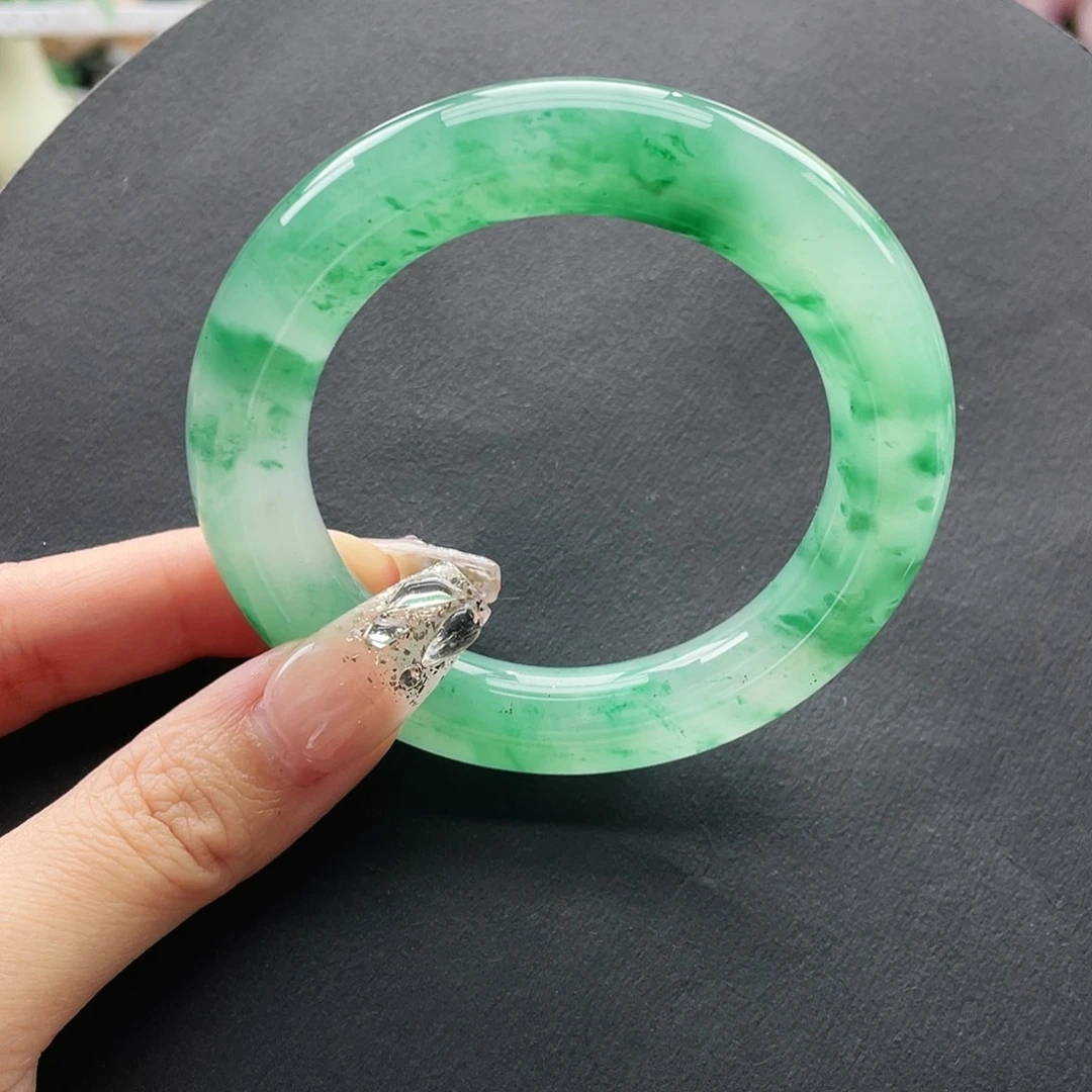 石英质玉未镶嵌手镯55