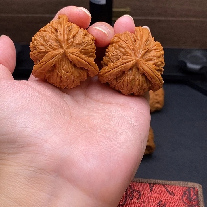 慧***把件文玩核桃白奔