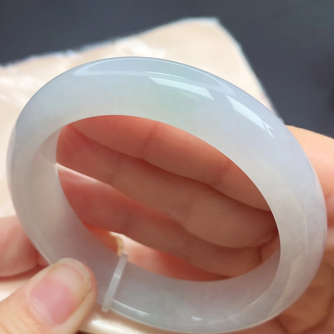 翡翠手镯未镶嵌10n n j n n n n n