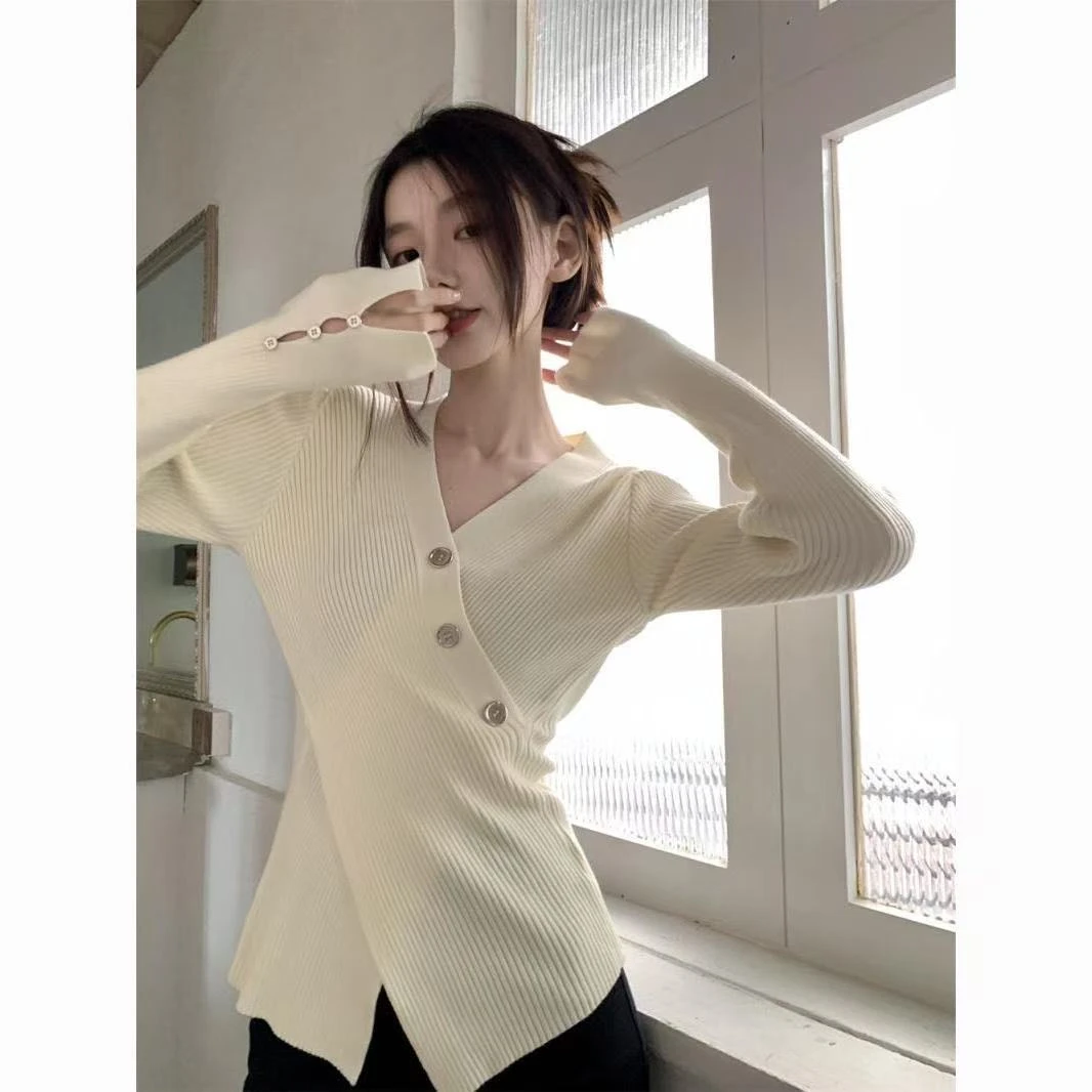 2024年纯欲显瘦V领毛衣女交叉修身开叉套头针织长袖内搭上衣女